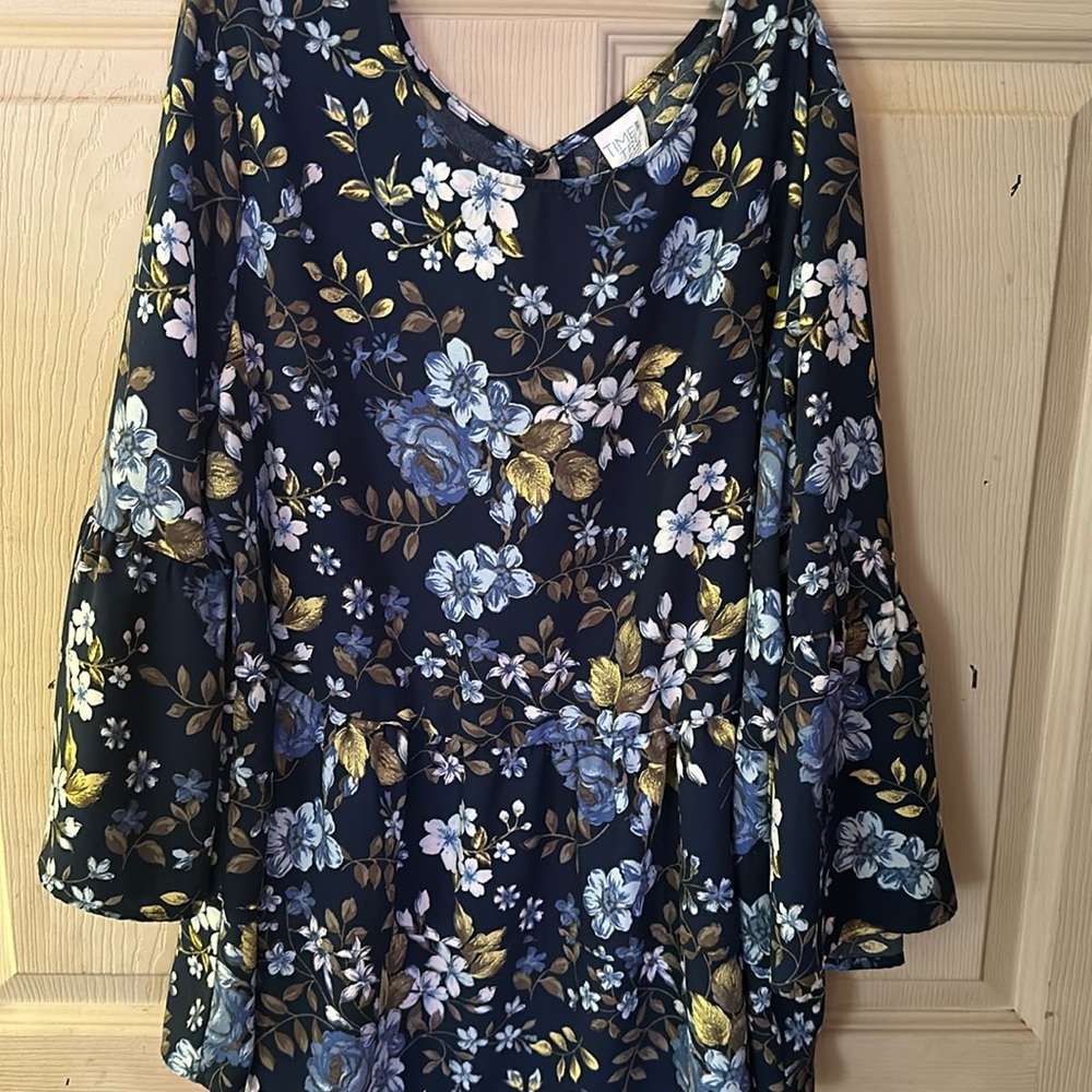 Floral print top